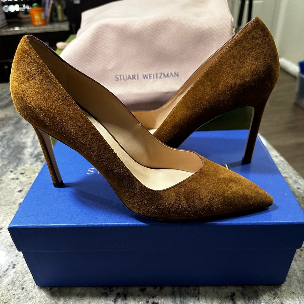 Stuart Weitzman Brown Suede Pumps